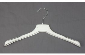 вешалка блузка 340*22мм цв белый детская (уп 350шт) sk34 купить по цене 27.6 руб - в интернет-магазине Веллтекс | Краснодар
